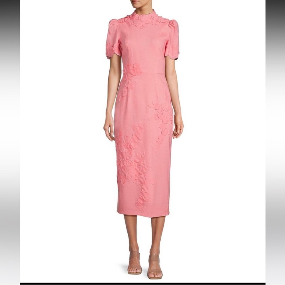 NWT Antonio Melani
Willow Floral Applique Mock Neck
Short Sleeve Midi Dress